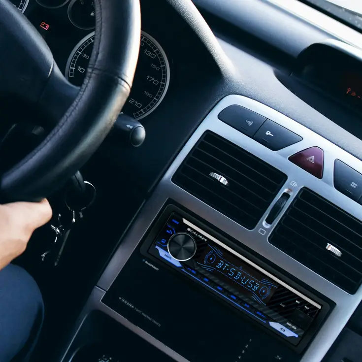 1-DIN Bluetooth Autoradio 4x100W Lichtshow