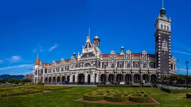 nieuw-zeeland_dunedin_treinstation_fish-eye-beeld_b