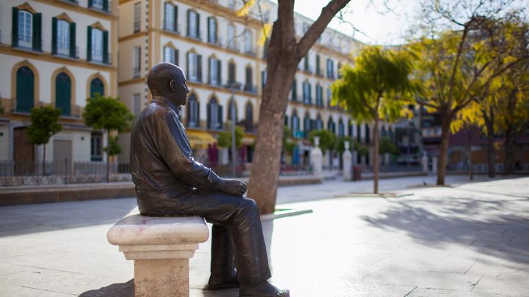 spanje_andalusie_malaga_standbeeld-picasso_shutterstock