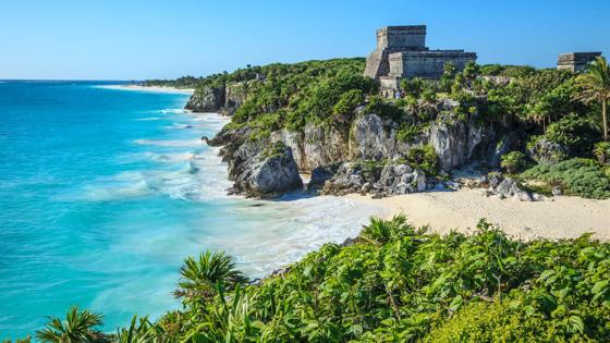 mexico_tulum_riviera-maya_tulum-mayan-ruins_uitzicht_getty