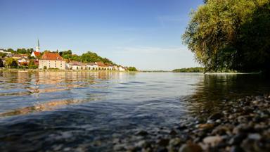 oostenrijk_opper-oostenrijk_mauthausen_donau_dorp_rivier_GettyImages-748327223