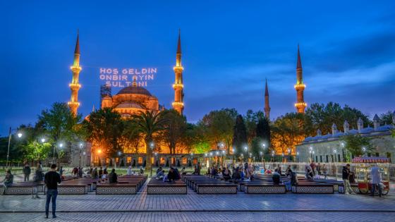 Fox_Turkije_Istanbul_Sultanahmet_Cami_1
