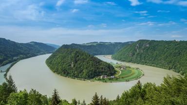 oostenrijk_opper-oostenrijk_donau_schlogener-schlinge_rivier_dal_bocht_bos_getty