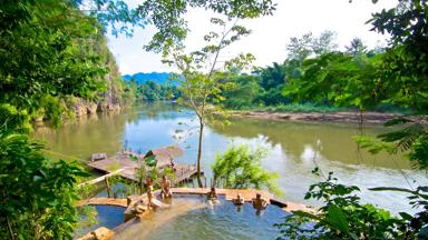 Thailand_Kanchanaburi_Hin_Tok_River_Camp_Zwembad