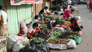 indonesie_sumatra_brastagi_markt_straat_locals_f