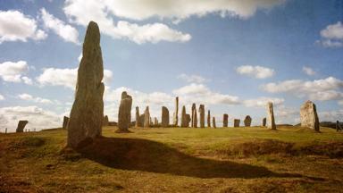 schotland_buiten-hebriden_isle-of-lewis_stornoway_callanais-stenen_GettyImages-493718863