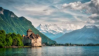 zwitserland_kasteel-Chillon_meer_getty