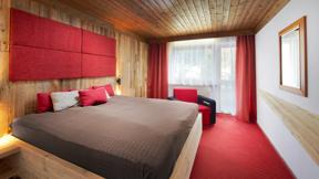 Hans Bacher Â© Michael Huber, Huber Fotografie..Die Fotos dÃ¼rfen ausschlieÃŸlich fÃ¼r PR- und MarketingmaÃŸnahmen des Active Hotel, Wald i. Pzg., Ã–sterreich verwendet werden. .Jegliche Nutzung Dritter (durch Verkauf oder Weitergabe) ist mit dem Bildautor, Michael Huber | www.huber-fotografie.at, gesondert zu vereinbaren....Copyright aller Aufnahmen:..Michael Huber..5730 Mittersill. HallenbadstraÃŸe 4..www.huber-fotografie.at..0664 / 250 86 32..