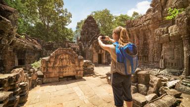 cambodja_siem-riep_angkor_fotograferen_vrouw_reiziger_b