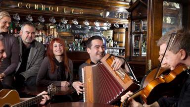 Ierland-Dublin-pub-muziek-Doheny and Nesbitts
