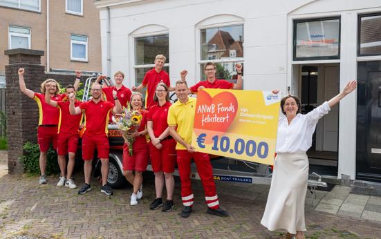 In Zeeland wint de Van Dixhoornbrigade 10.000 euro van het ANWB Fonds