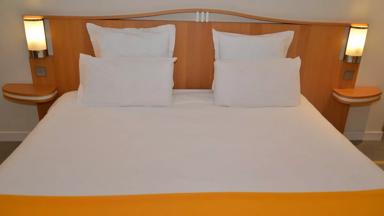 hotel_frankrijk_bad-niederbronn_grand-hotel-filippo-niederbronn_hotelkamer_comfort_bed