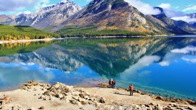 canada_lake-minnewanka_landschap_reizigers_b.jpg