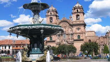 peru_cusco_plaza-mayor_fontein_b.jpg