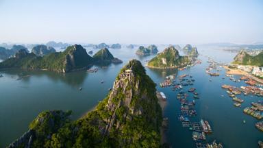 vietnam_halong bay_baai_overzicht_boot_b (1)