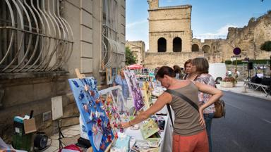 frankrijk_provence-alpes-cote-dazur_orange_romeins-theater-van-orange_markt