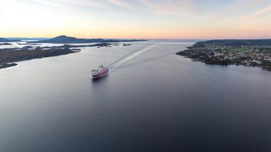 overtocht_fjord-line_msbergensfjord_langsdekust1_jFotografenas.no