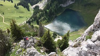 Hotel_Frankrijk_Lachapelle_Dabondance_Hotel_Esprit_Montagne_Zomer_Klimmen_Boven_Lac_dArvouin_h