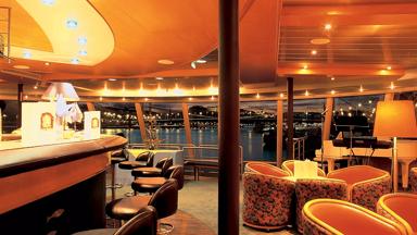 hotel_ms-primadonna_cruise_bar_christian-prager