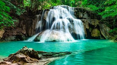 thailand_kanchanaburi_erawan-watervallen_shutterstock
