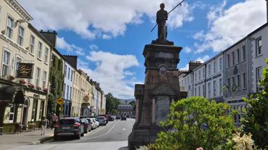 Ierland_kerry_tralee_standbeeld-the-pikeman_credit-failte-ireland-sharon-houlihan