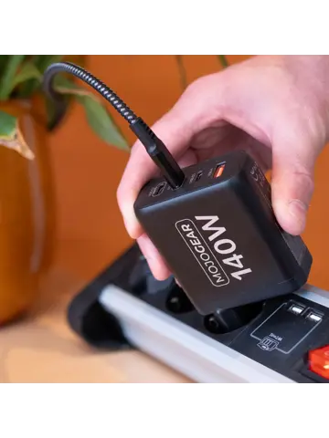 CHARGE+ 140W Oplader - USB en USB-C