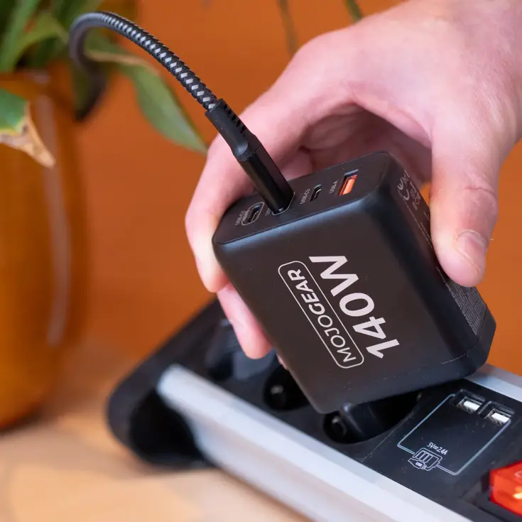 CHARGE+ 140W Oplader - USB en USB-C