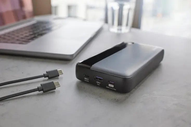 HE25000 Powerbank 25.000 - 140 W