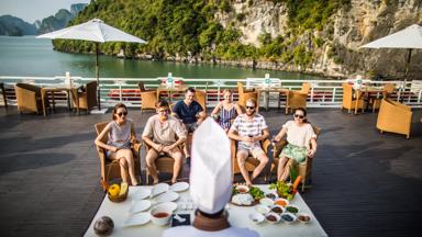 Vietnam_Halong_Bay_Bhaya_Cruise_Dek