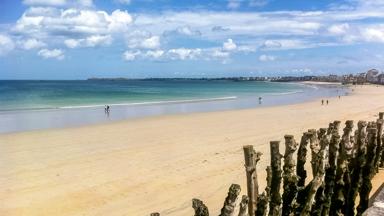 wandelrondreis_frankrijk_bretagne_s-cape_saint-malo_strand_crt_bretagne