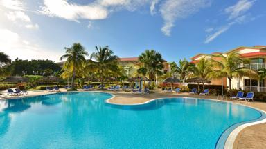 hotel_cuba_varadero_hotel-iberostar-tainos_zwembad2