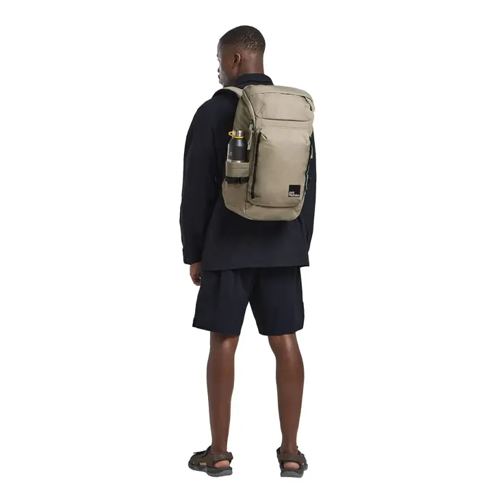 Lyall  | 28 L