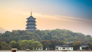 china_hangzhou_west-lake_meer_pagode_boot_b