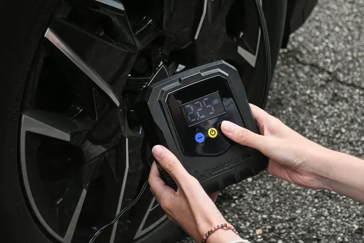 Elektrische Bandenpomp - 12V - 8,3 bar