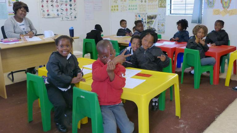 zuid-afrika_oost-kaap_cape-st-francis_school_1_w