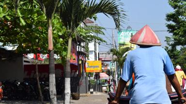 indonesie_java_jogjakarta_becak_local_w