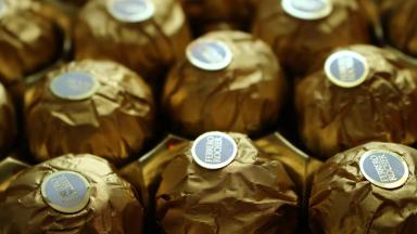 italie_piemont_alba_ferrero-rocher_chocola_bonbon_pixabay