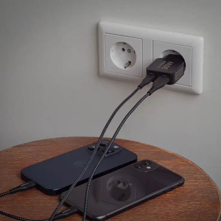 CHARGE+ 30W Ultradunne USB-C Oplader
