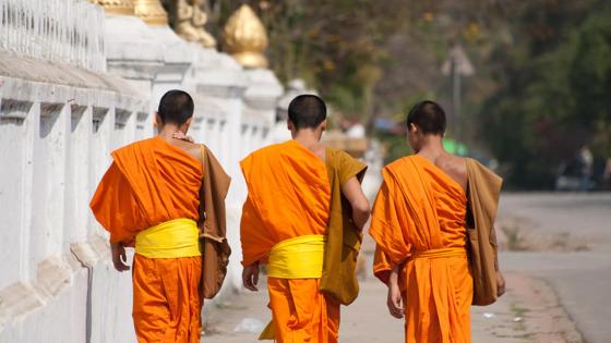 laos_luang-prabang_monnik_tempel_sfeerbeeld_b.jpg