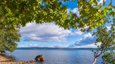 zweden_smaland_jonkoping_meer_water_doorkijkje_uitzicht_getty