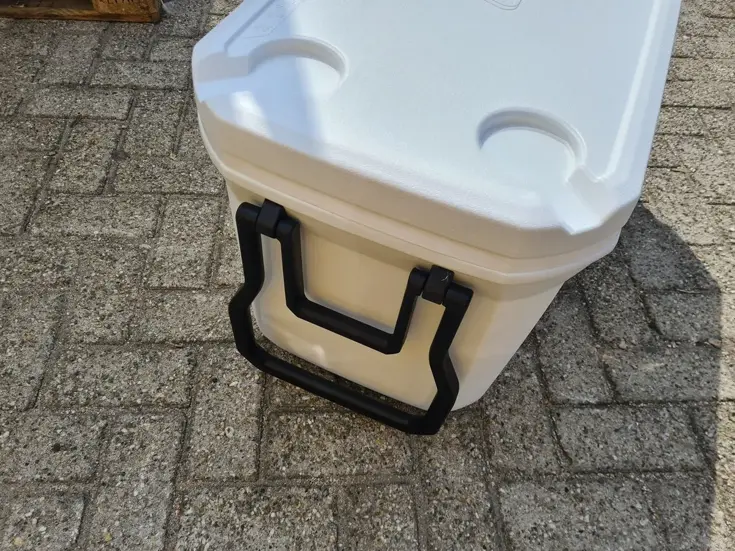 Xtreme Marine 94ltr koelbox met wielen - wit