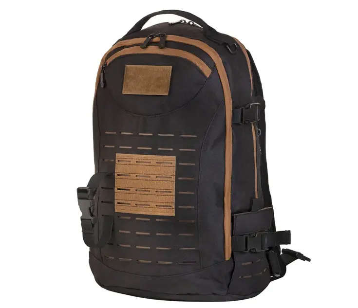 MacGyver rugtas 27L met regenhoes