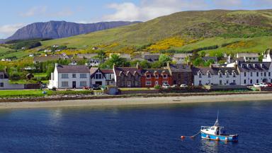 schotland_highlands_ullapool_haven_vissersboot_shutterstock_204483487