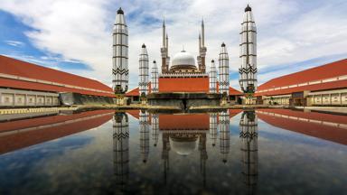 indonesie_java_semarang_masjid-agung-jawa-tengah_moskee_b.jpg