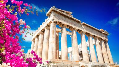 griekenland_attica_athene_parthenon_akropolis_bloemen_shutterstock_1017139666