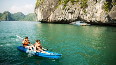 Vietnam_Halong_Bay_Bhaya_Cruise_Kanoen1