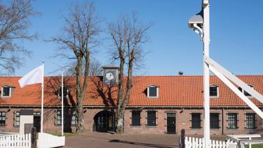 nederland_drenthe_veenhuizen_gevangenismuseum_shutterstock_1679808181