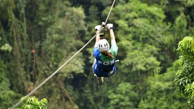 FOX-COSTARICA_LAFORTUNA-ZIPLINEN
