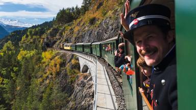 Auf Reisen mit dem Kinder-Kondukteur der RhB auf der Strecke Landquart - Filisur.