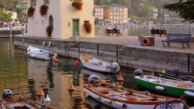 portugal_costa-verde_porto_straatbeeld_bootjes